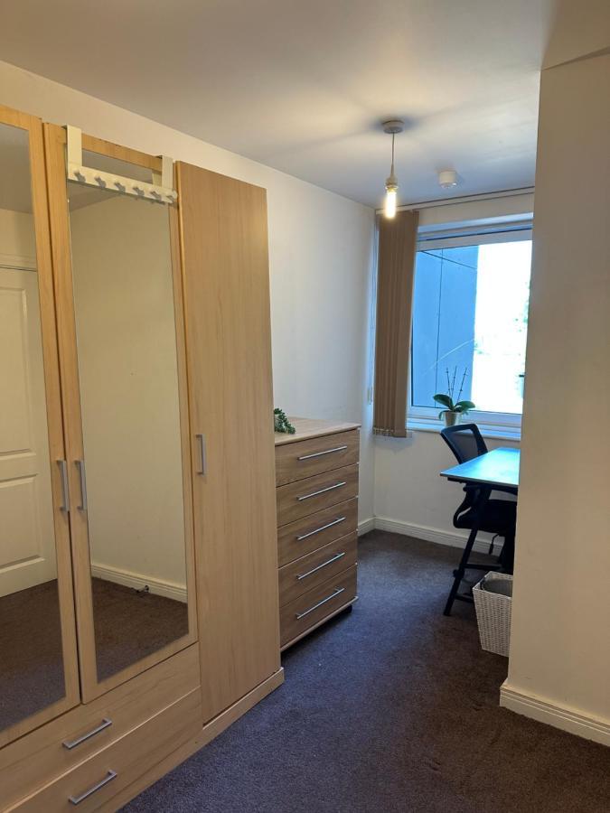 New Build 2 Bedroom With 2 Bath In London Eksteriør billede