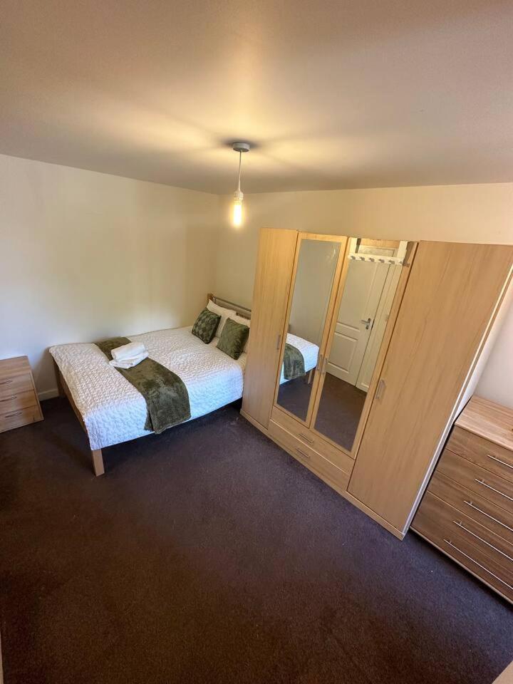 New Build 2 Bedroom With 2 Bath In London Eksteriør billede