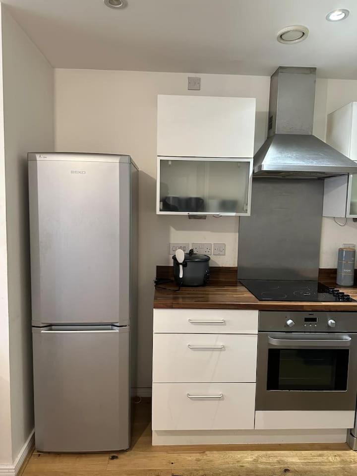 New Build 2 Bedroom With 2 Bath In London Eksteriør billede