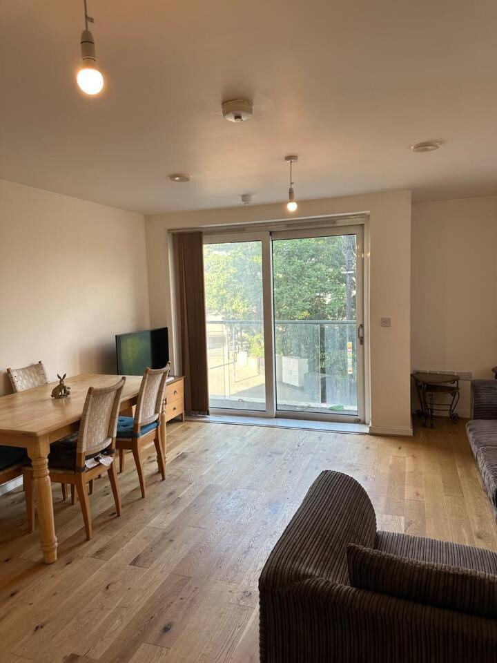 New Build 2 Bedroom With 2 Bath In London Eksteriør billede